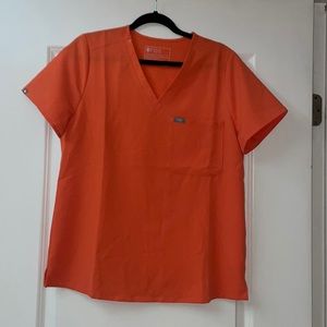 Worn only twice! FIGs Scrub Set, new condition! Size M top and size M bottom